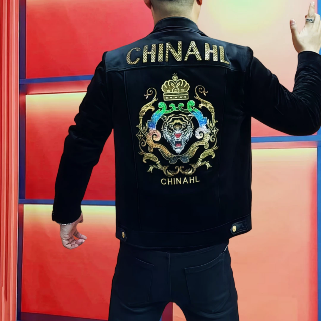 阿伟家秋冬男士加棉款条纹绒修身夹克刺绣老虎字母款翻领黑色上衣