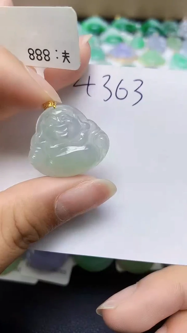 翡翠18K金镶嵌颈饰天然缅甸翡翠A货