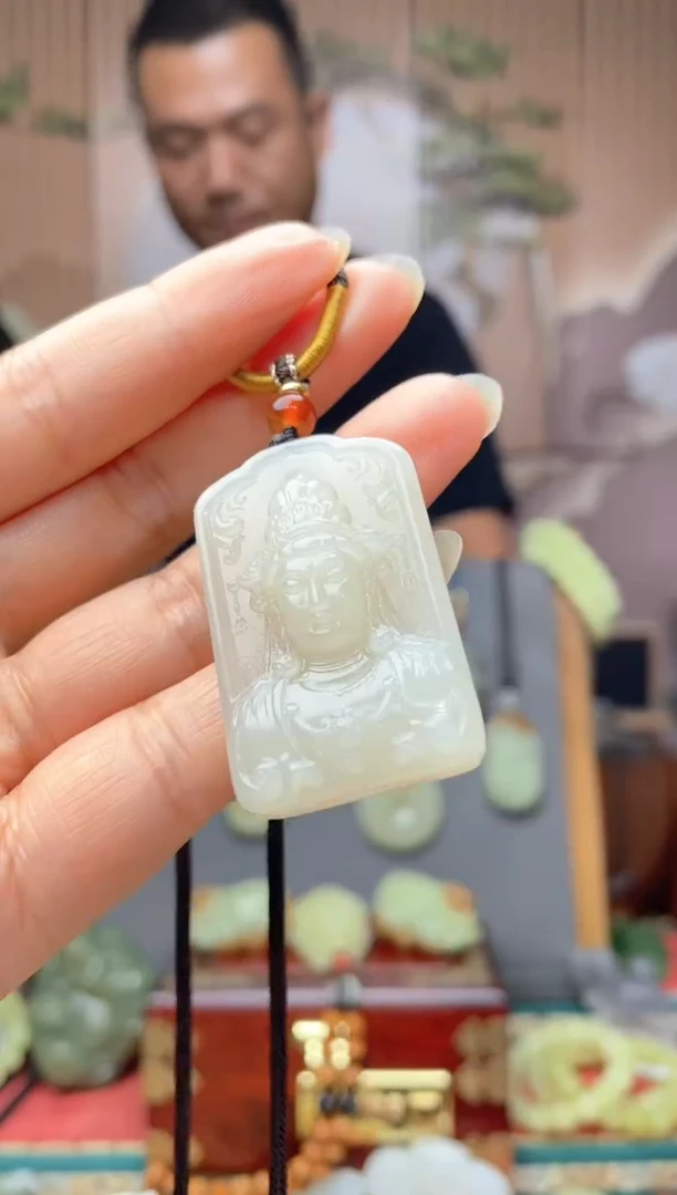 颈饰未镶嵌和田玉拍一发一