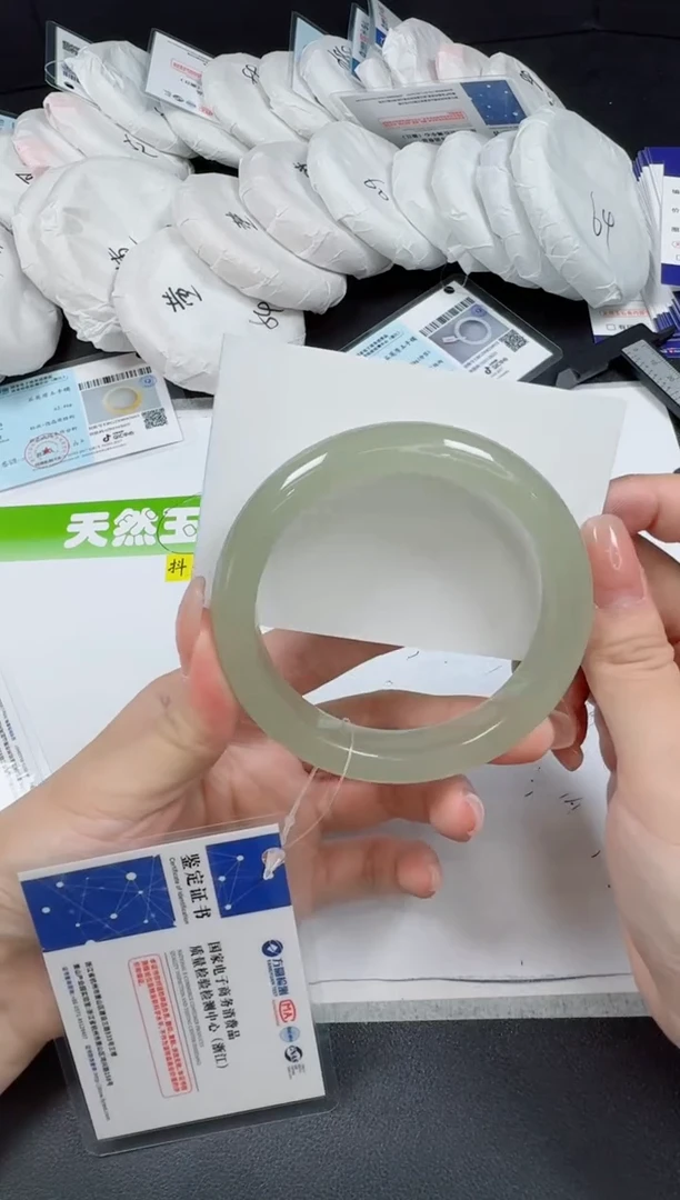 未镶嵌手镯石英质玉0259-60