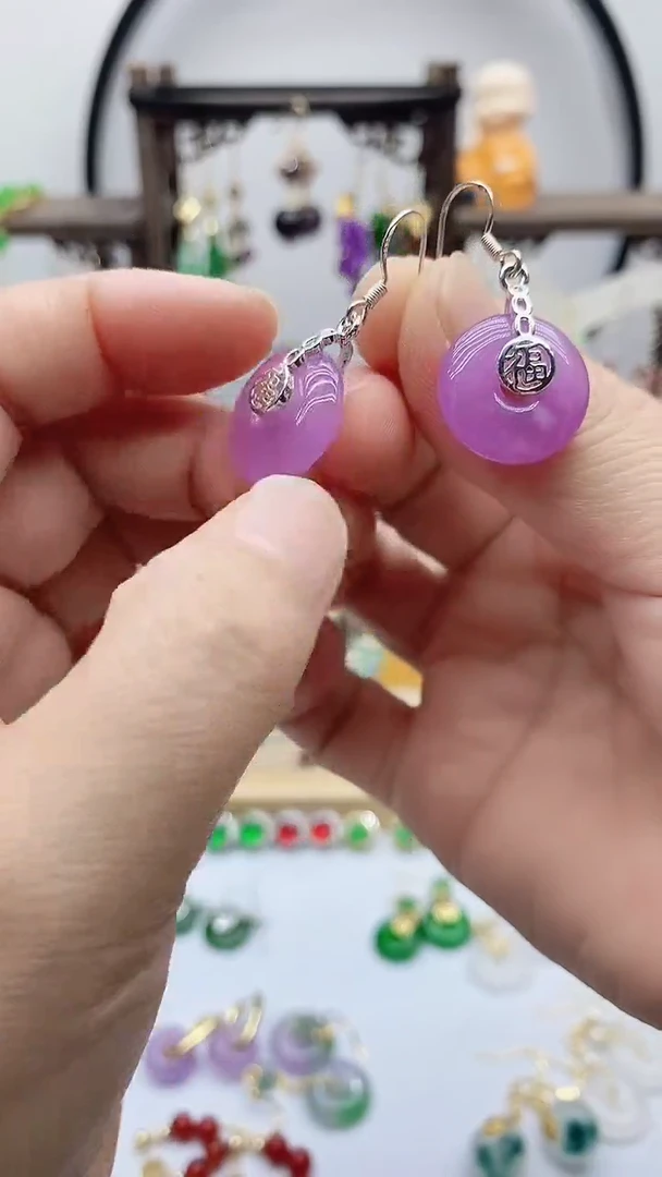 银S925镶嵌石英质玉（天山翠）耳饰205