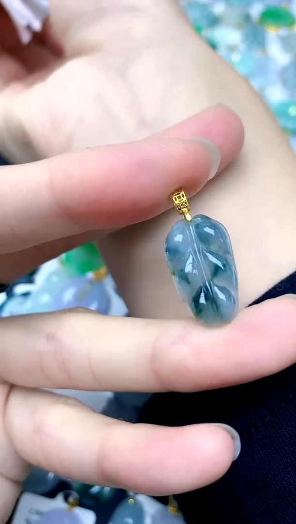 颈饰银S925镶嵌翡翠天然A货翡翠