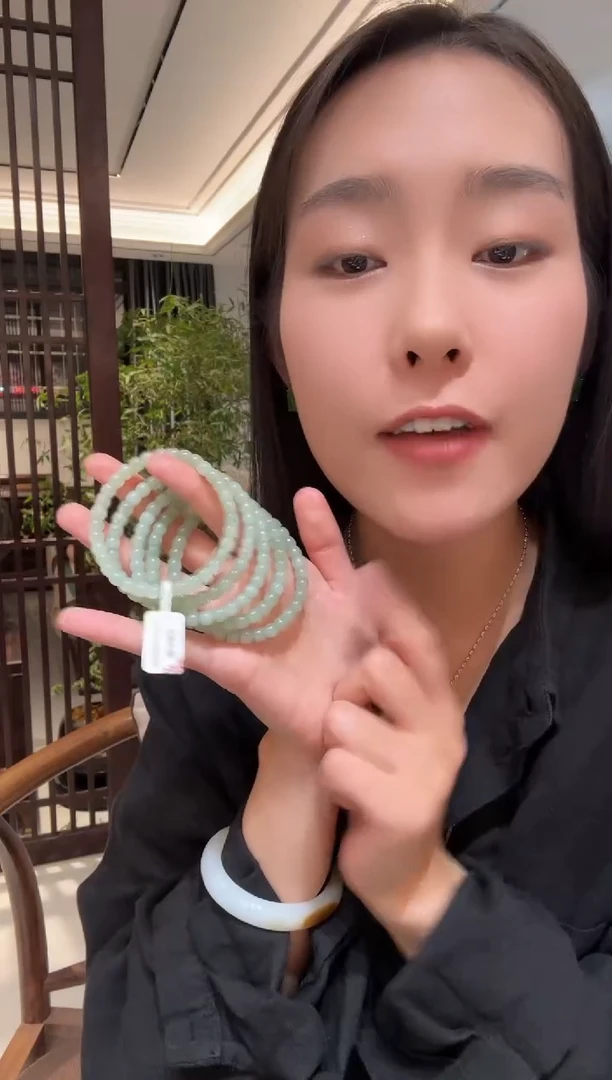 未镶嵌手串和田玉1