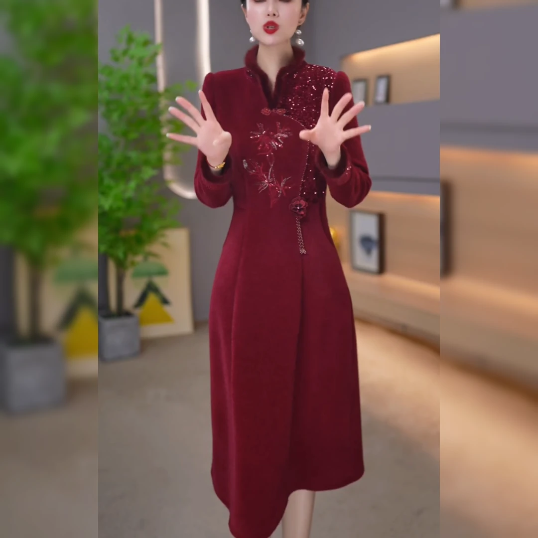 【紫睿女装】2025冬季穿搭连衣裙女新款精致女人收腰中长款裙子