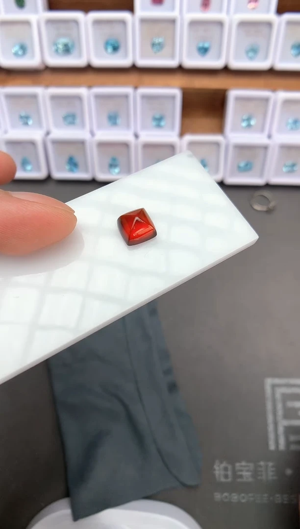 未镶嵌裸石定制石榴石5.72ct