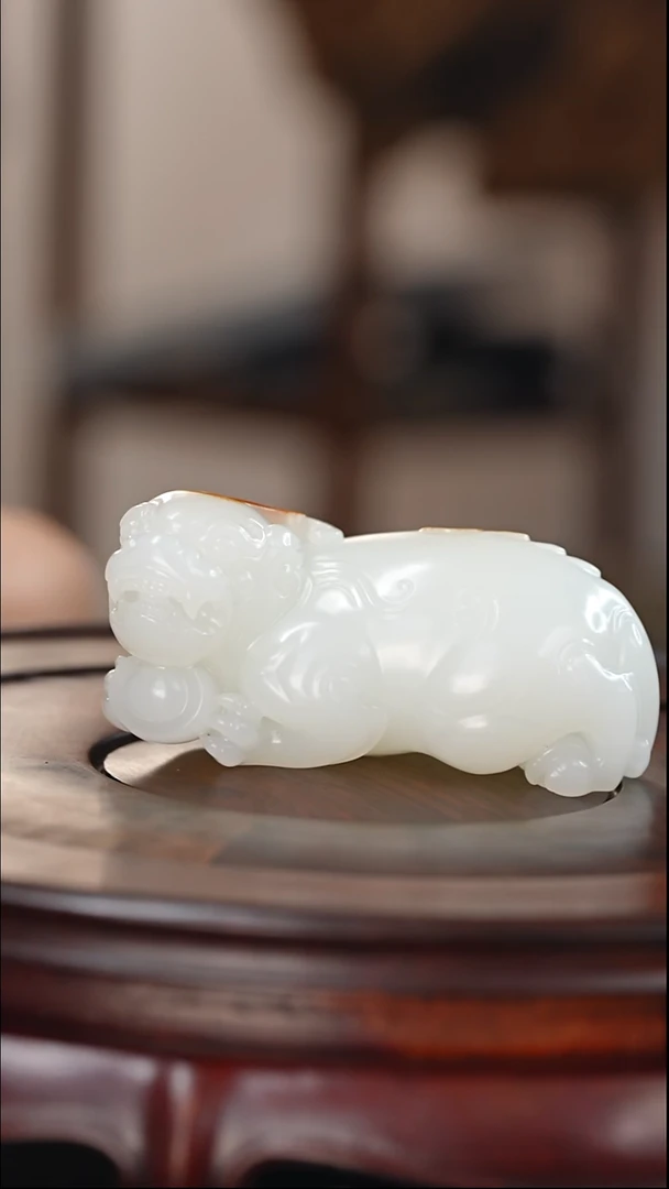 未镶嵌和田玉把件钟**哥和田玉