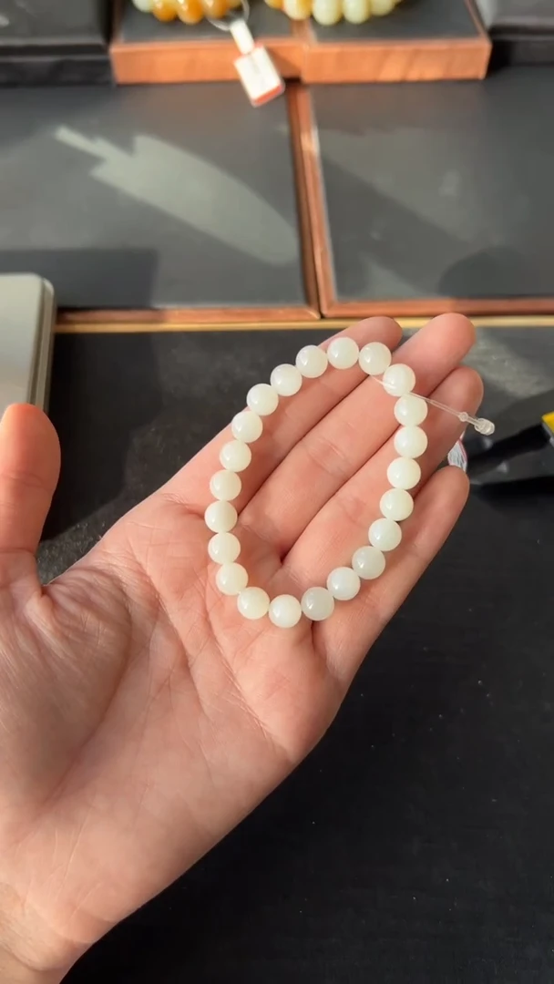 【闪购商品】和田玉手串未镶嵌于田微色差卡8