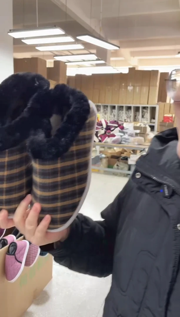 5-2咖色棉鞋36码