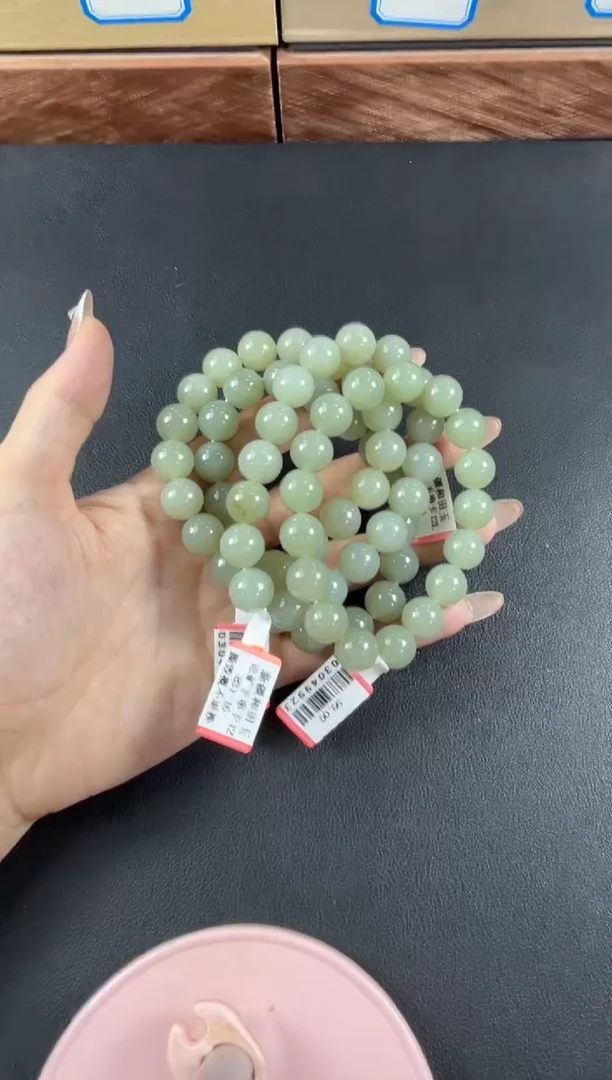 手串未镶嵌和田玉且末微色差近矿卡12手串多样性发货拍一发其一