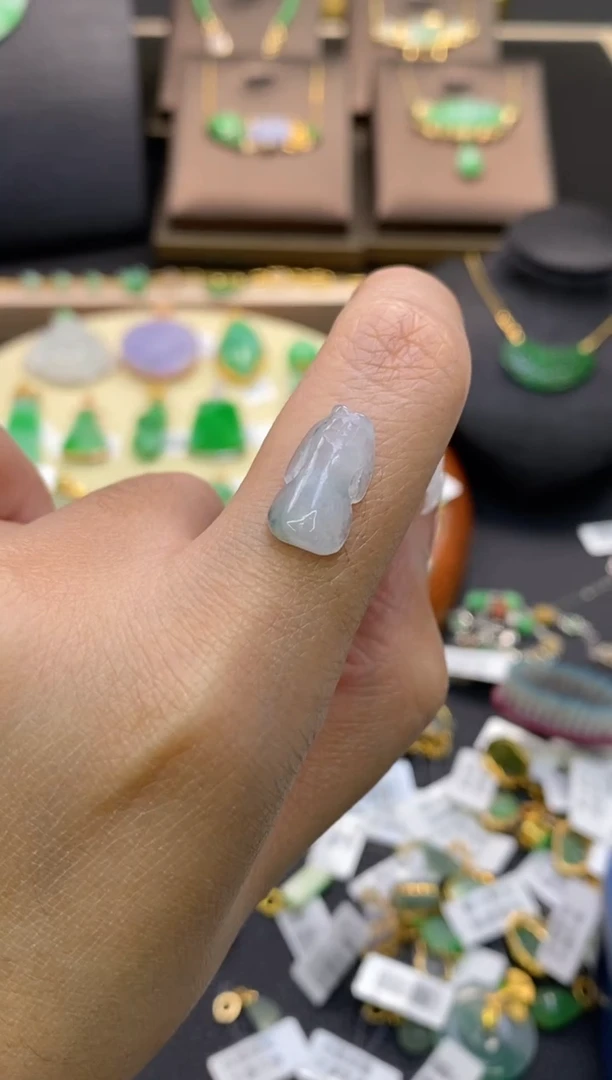 【闪购商品】翡翠颈饰未镶嵌净货11968