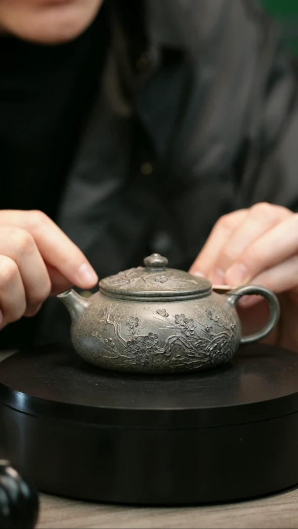 茶壶紫砂权*生H1860陈春芬段泥梅花寒江