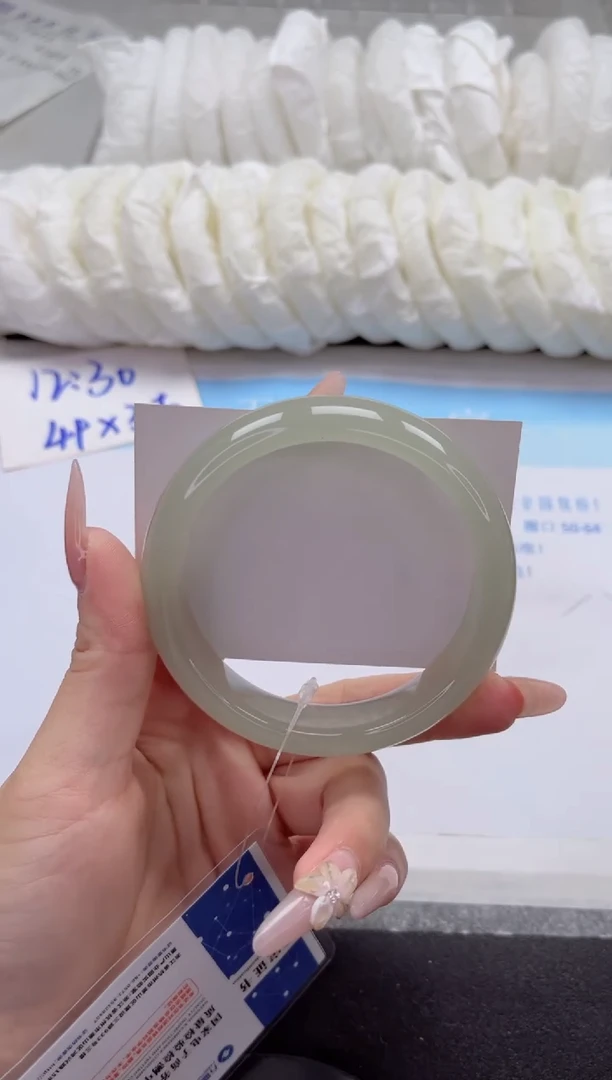 石英质玉手镯未镶嵌36-64.5