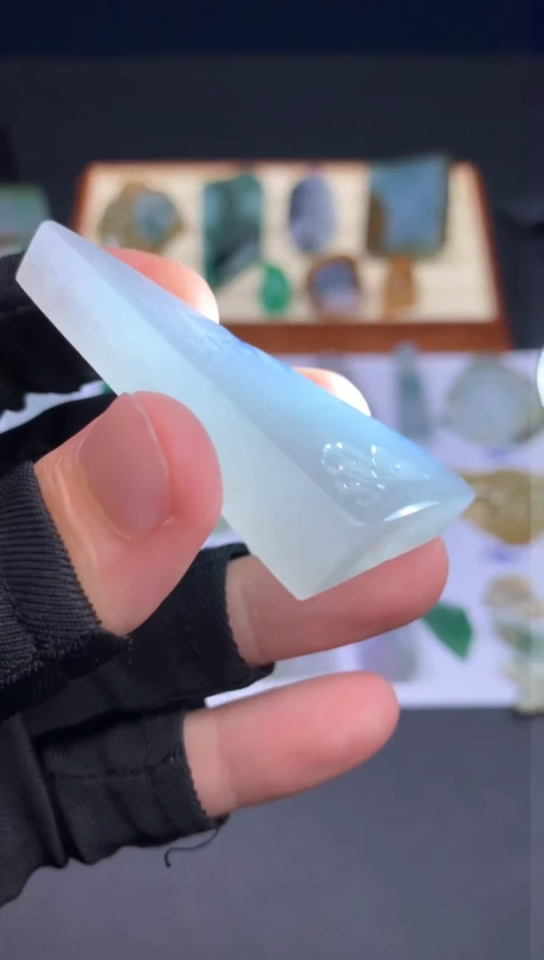 定制翡翠未镶嵌天然翡翠裸石