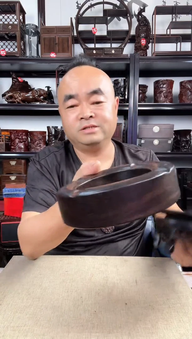 木圆烟灰缸老李红木工艺品