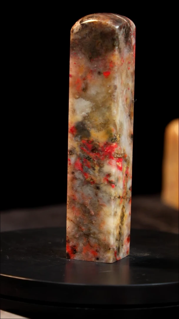 鸡血石刘关张鸡血石