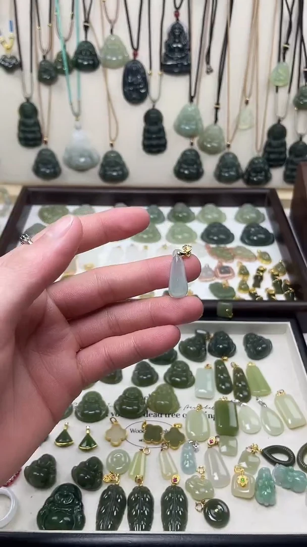 吊坠(不含链)银S925镶嵌翡翠吊坠(不含链) 银S925镶嵌 翡翠