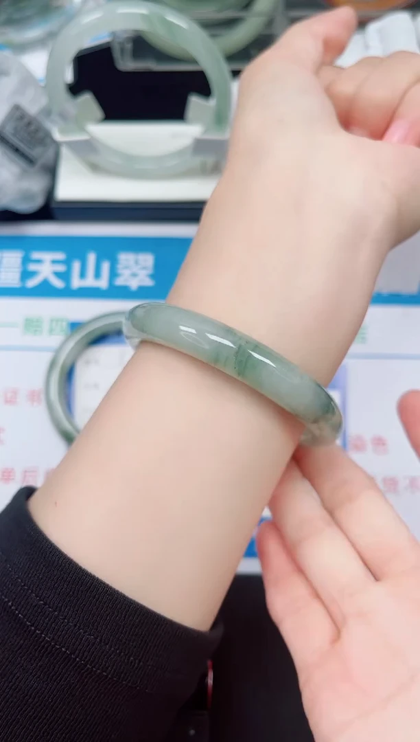 未镶嵌手镯石英质玉9-54/55