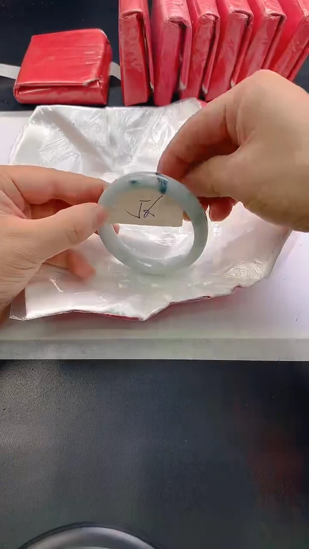 未镶嵌手镯翡翠54