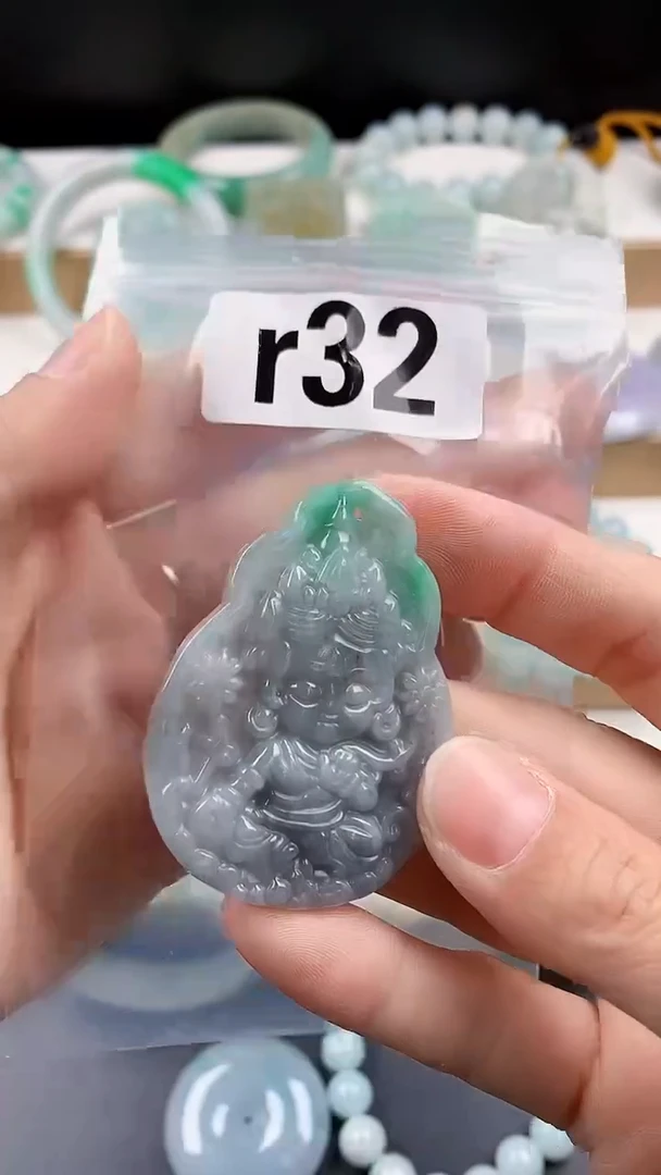 颈饰未镶嵌翡翠颈饰未镶嵌缅甸天然翡翠吊坠