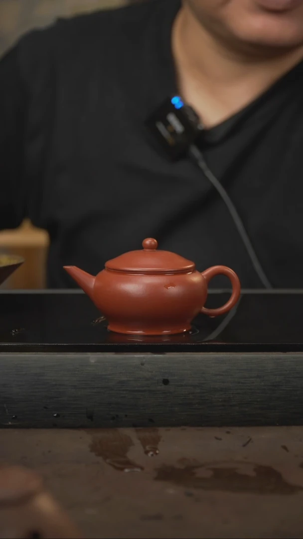 茶壶紫砂14，笠帽水平，朱泥，