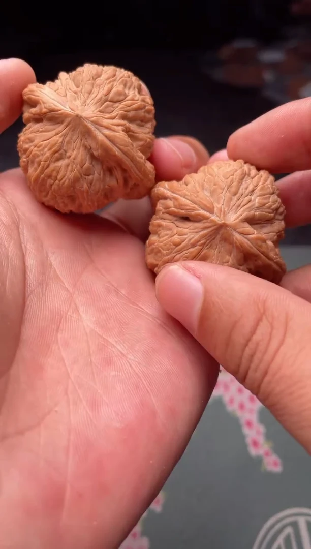 把件文玩核桃a7  泥鳅背 41尺