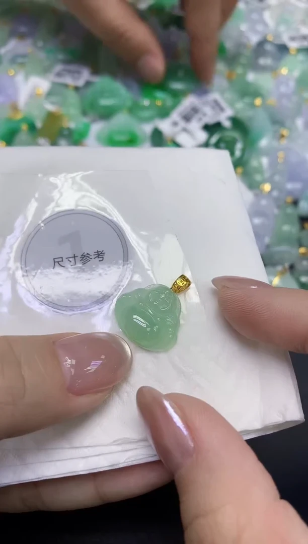 颈饰未镶嵌翡翠天然缅甸翡翠A货百元以上9元证书费自理