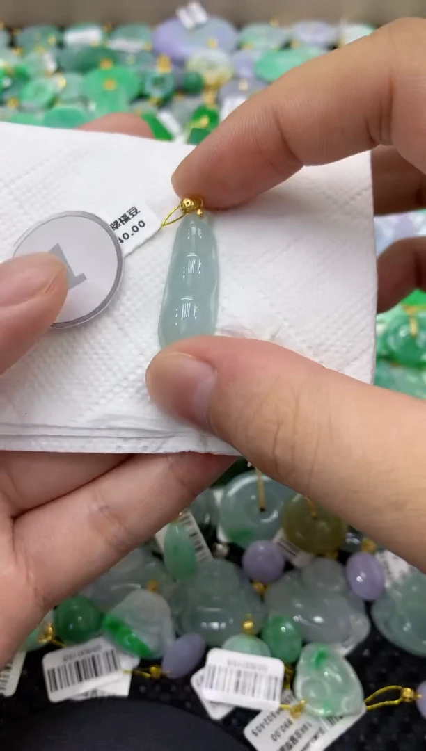 颈饰未镶嵌翡翠天然缅甸翡翠A货