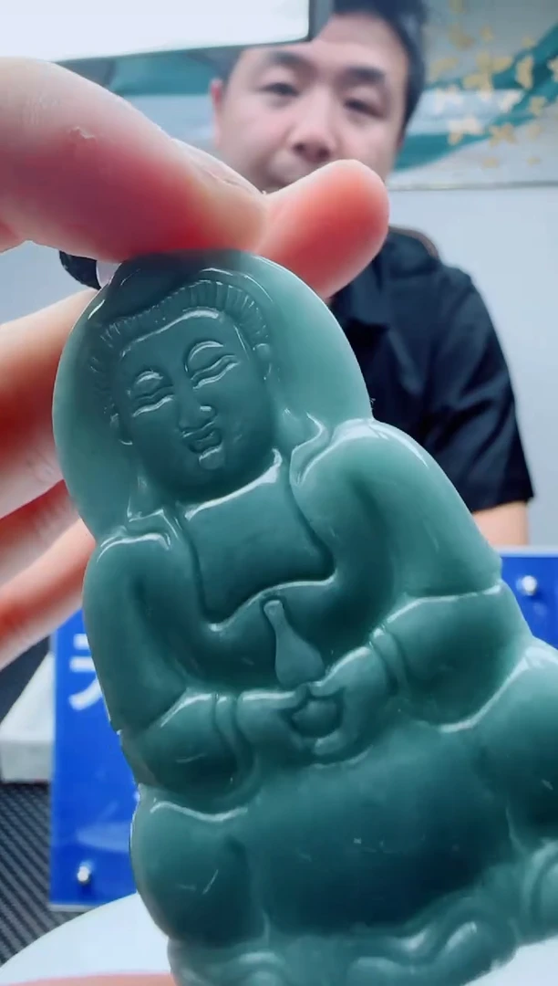 翡翠未镶嵌颈饰多样性随机发其一