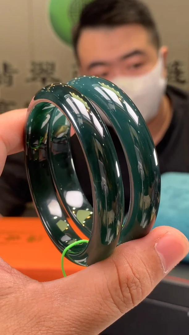 未镶嵌定制翡翠放***…********1721323