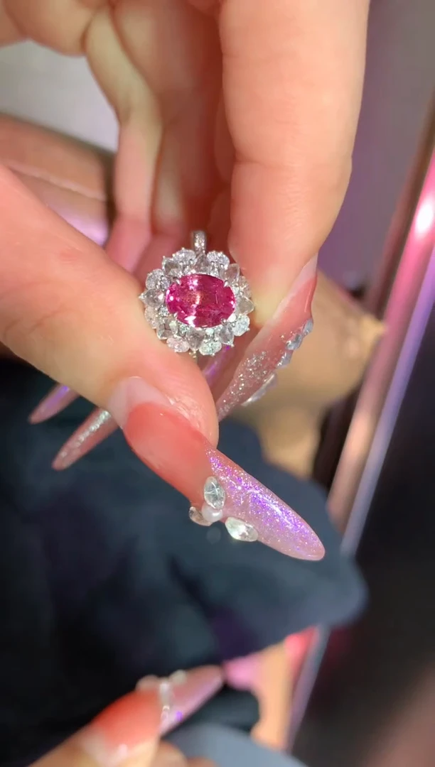 戒指彩色蓝宝石18K金镶嵌2.03CT