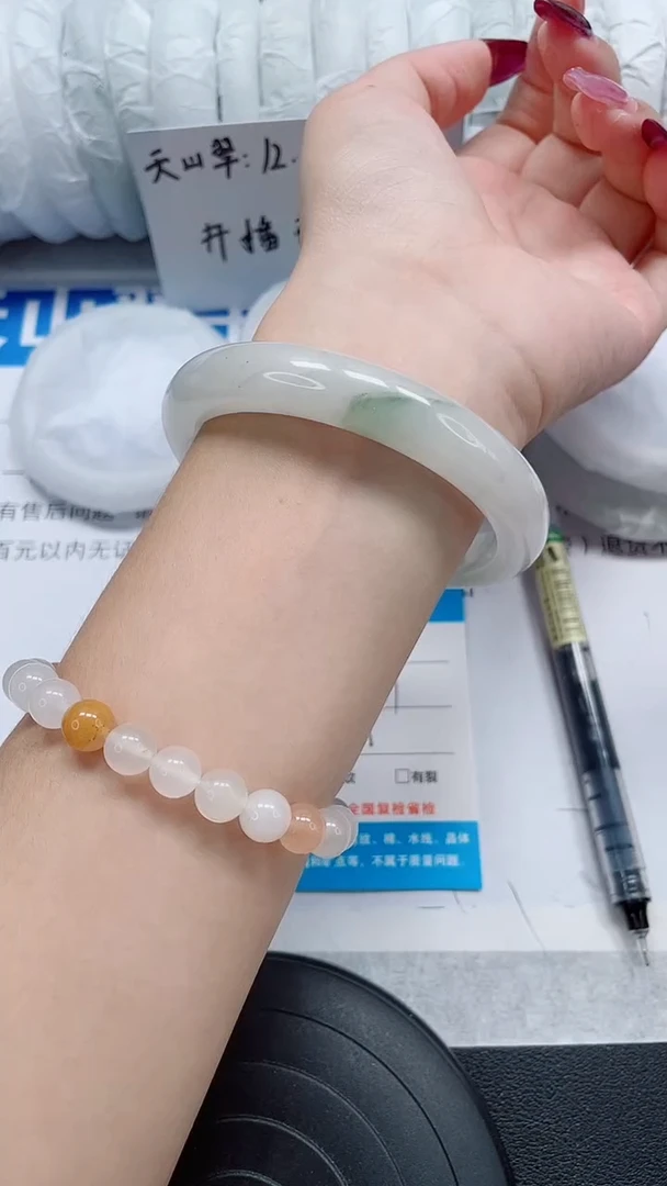 未镶嵌手镯石英质玉121-60/61