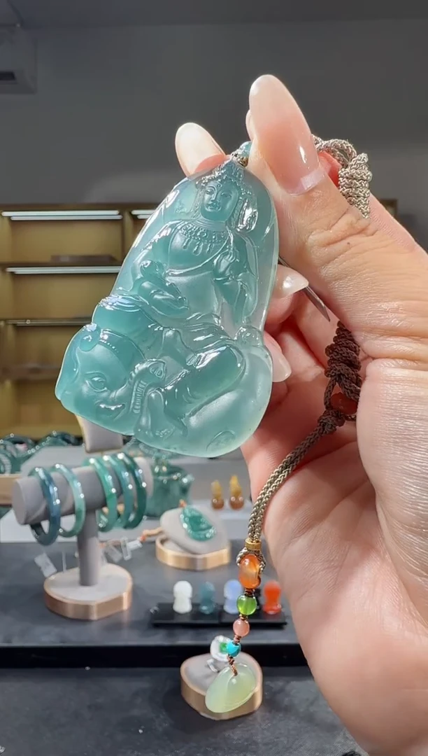吊坠(不含链)未镶嵌翡翠普贤