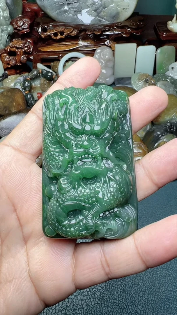 未镶嵌和田玉把件-