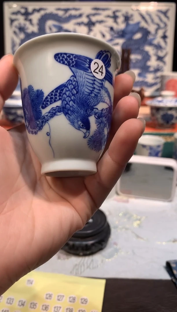 随***124青花的杯子额额fl122