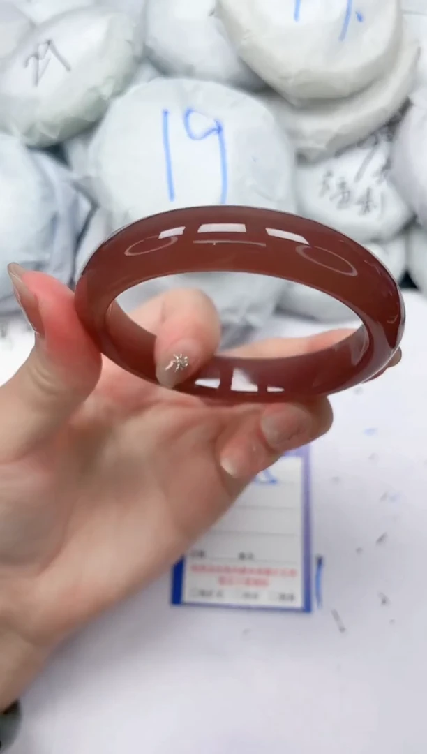 未镶嵌手镯石英质玉a15/6263