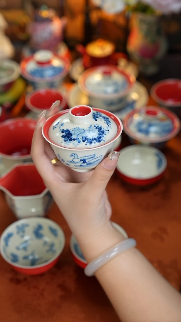 雨香斋景德镇手工手绘绣球花盖碗