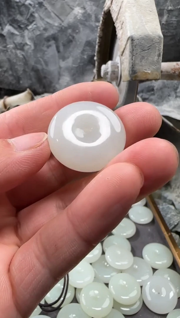 和田玉未镶嵌颈饰吊坠多样性拍一发一件