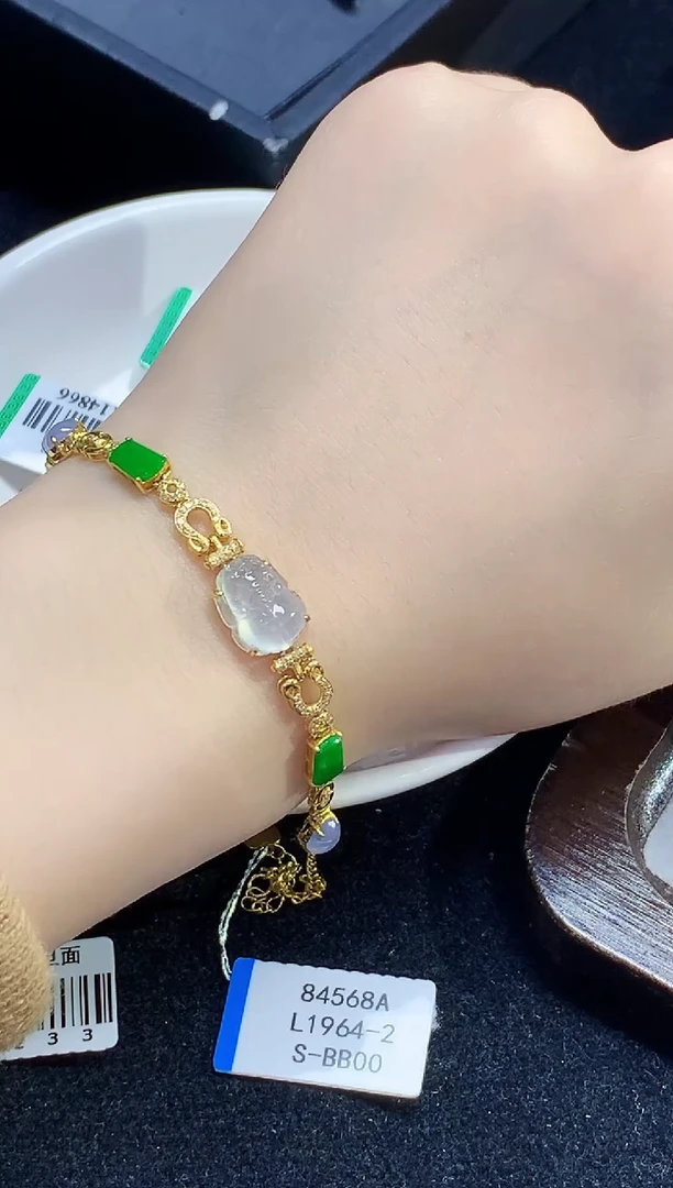 18K金镶嵌手链翡翠多样性发其一