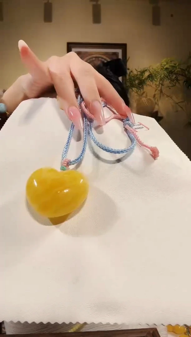 琥珀颈饰未镶嵌项链
