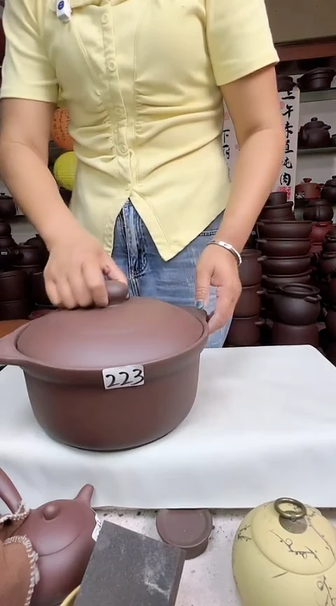 宜兴紫砂微瑕3.5升锅223