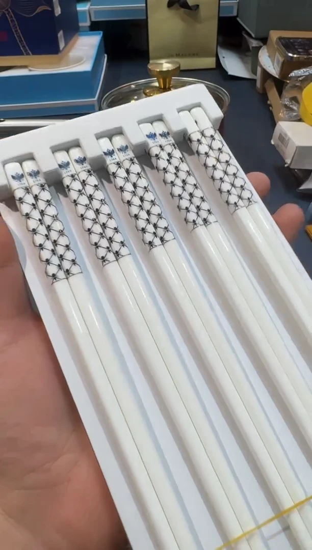 【闪购商品】碗K213全场正品，京东包邮