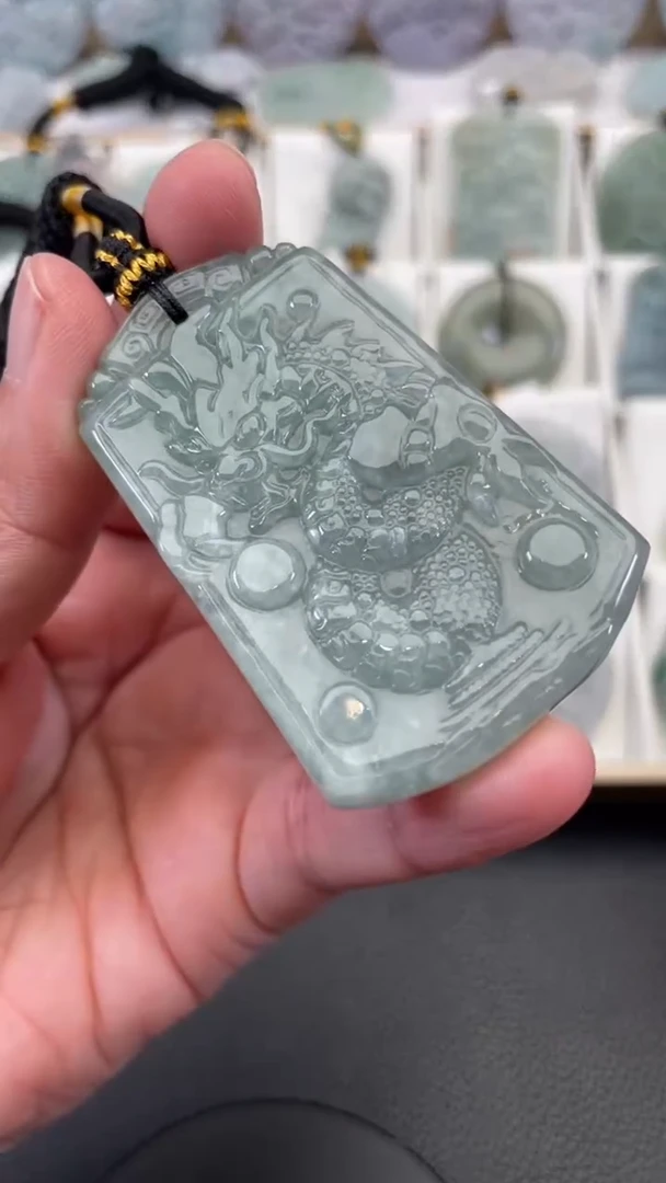 颈饰未镶嵌翡翠天然缅甸翡翠A货167