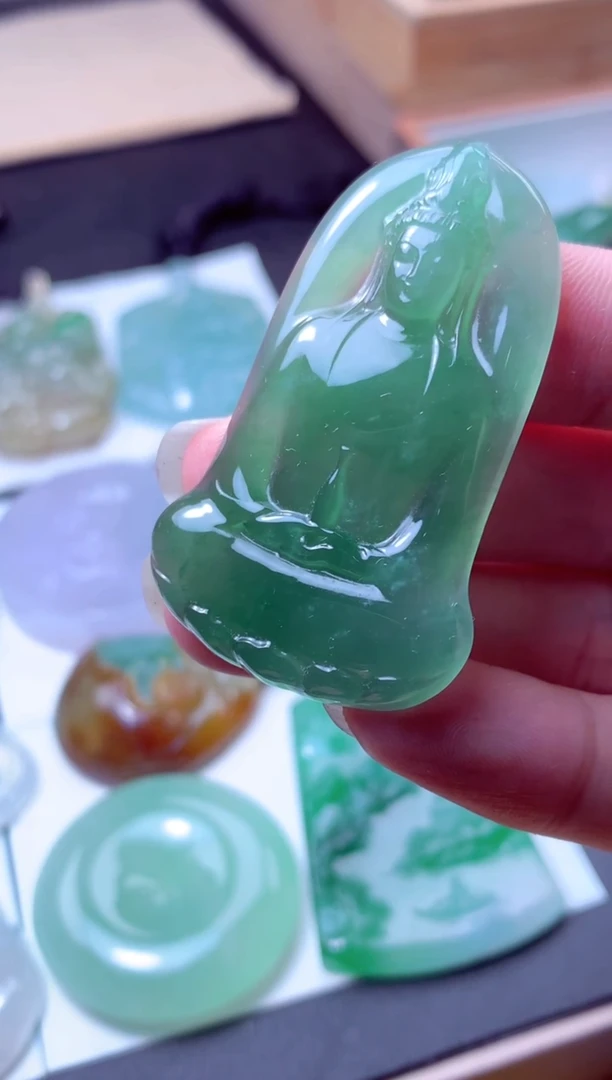 颈饰未镶嵌翡翠天然A货翡翠