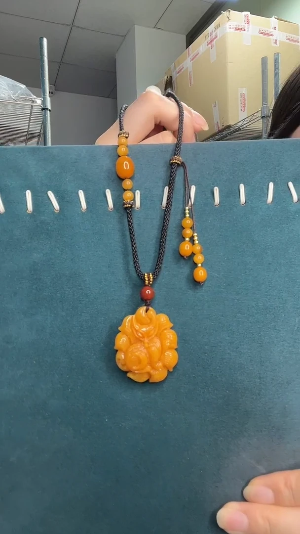 未镶嵌琥珀裸石A1333天然蜜蜡