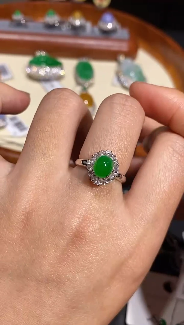 【闪购商品】翡翠戒指18K金镶嵌戒指