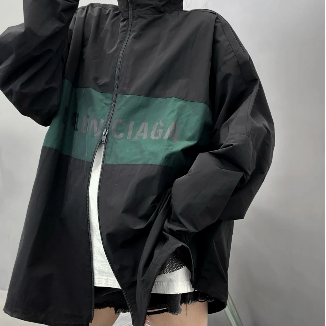 99新 Balenciaga/巴黎世家 黑色拼接冲锋衣外套/尺码s/000