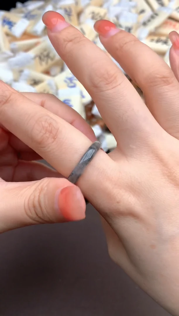 翡翠挂件未镶嵌一21圈福利