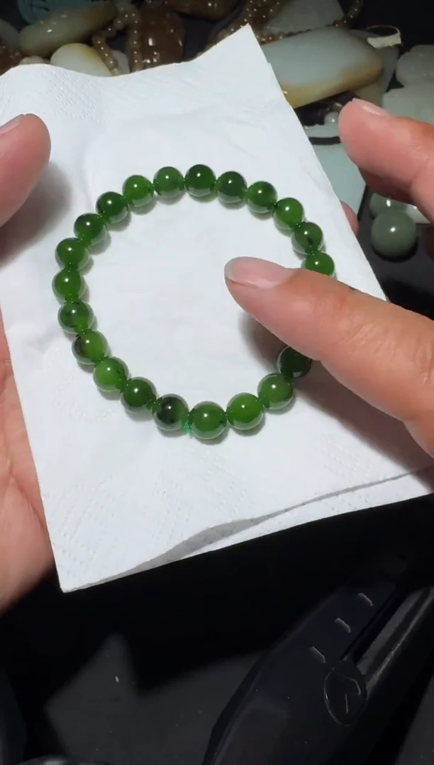 未镶嵌和田玉（糖玉）挂件和田玉