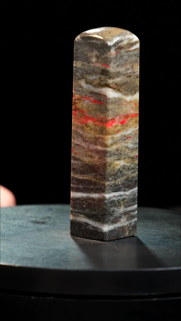 鸡血石刘关张鸡血石