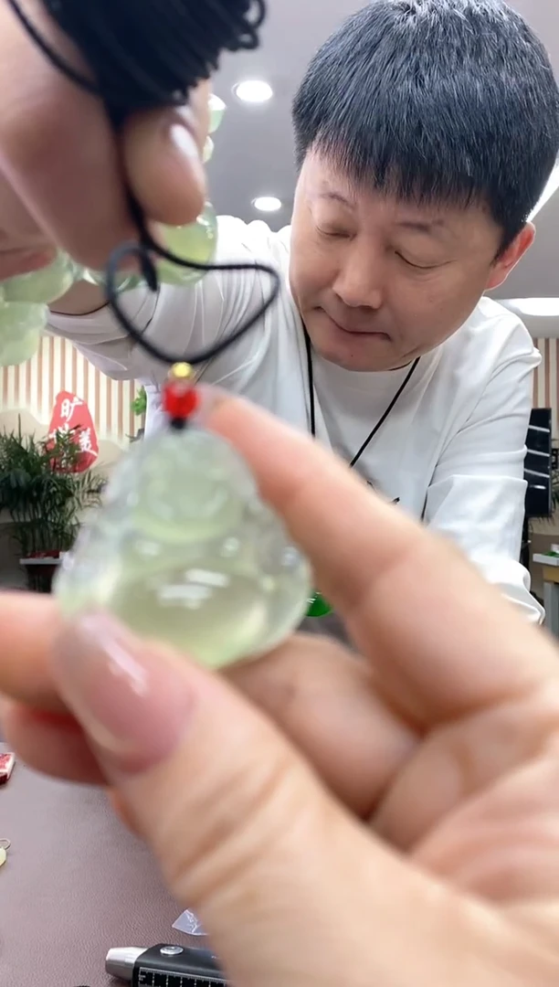 【闪购商品】岫玉吊坠未镶嵌吊坠